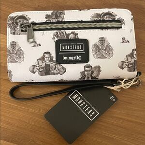 Loungefly Universal Monsters White Wallet - Soft tag